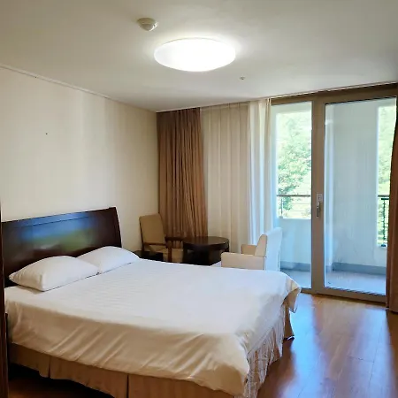 Jeongseon Mayhills Resort Exterior foto