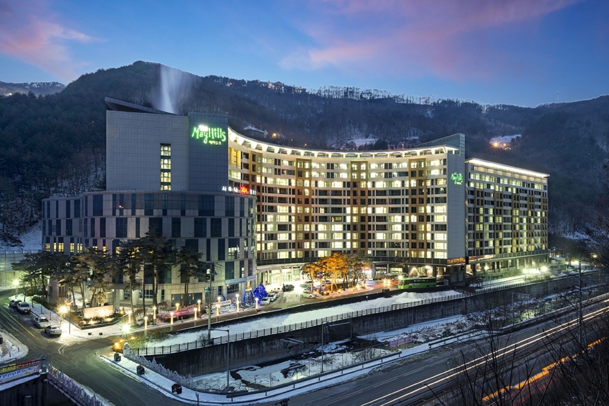 Mayhills Station touristique 3*